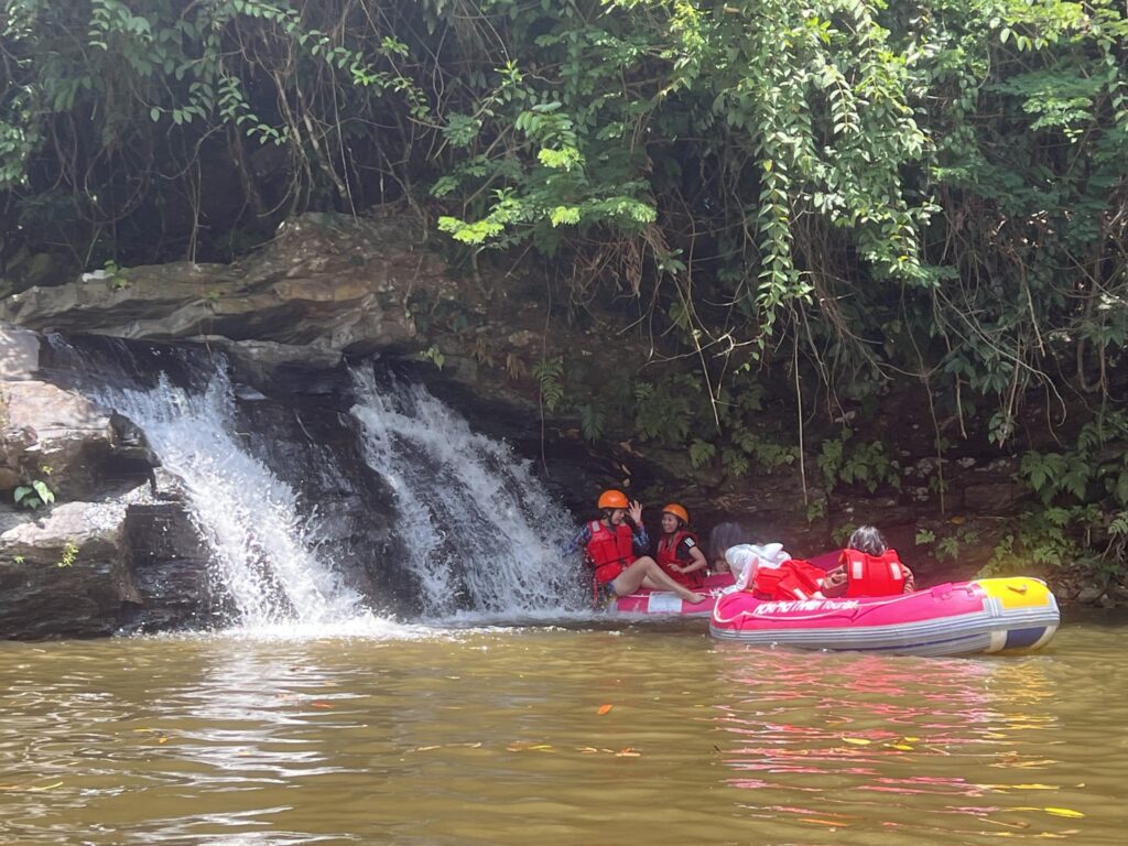 Khu vui chơi Hoà Phú Thành